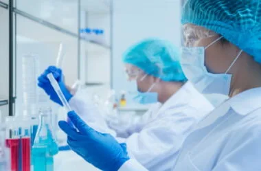 Qual a Melhor Pós-Graduação para Biomedicina? Desvendando Suas Opções e Benefícios